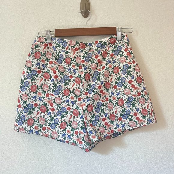 Endless Rose Floral Basic Shorts - Picture 3 of 11